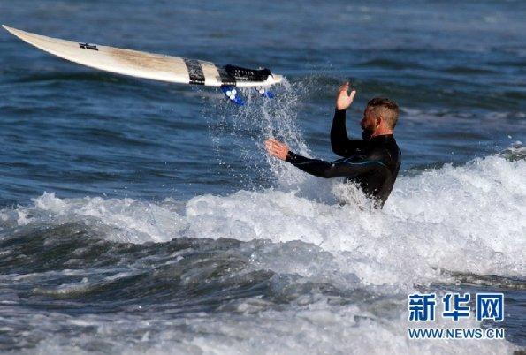 小勇士救公主
